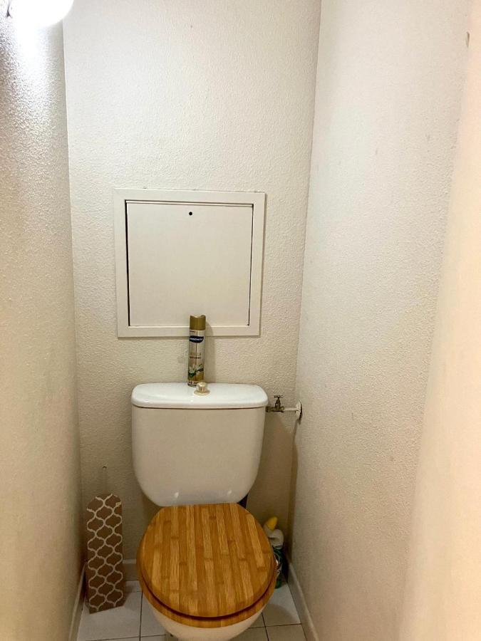 Appartement 2 Pieces En Etage Eleve, Centre-Ville Au Calme, Petite Vue Mer Ница Екстериор снимка